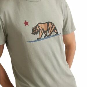 Marine Layer Men's Bear Graphic Tee in Light Gray